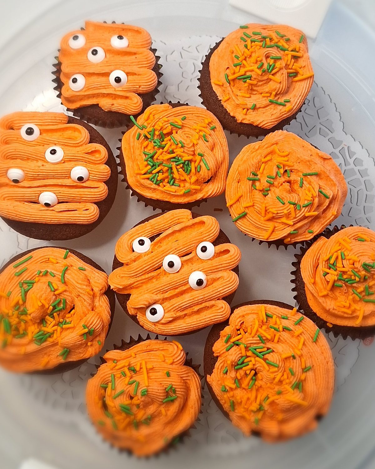 Halloween cupcakes by Maison Gigi Camelia
